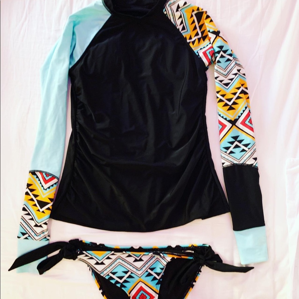 swimsuit set!